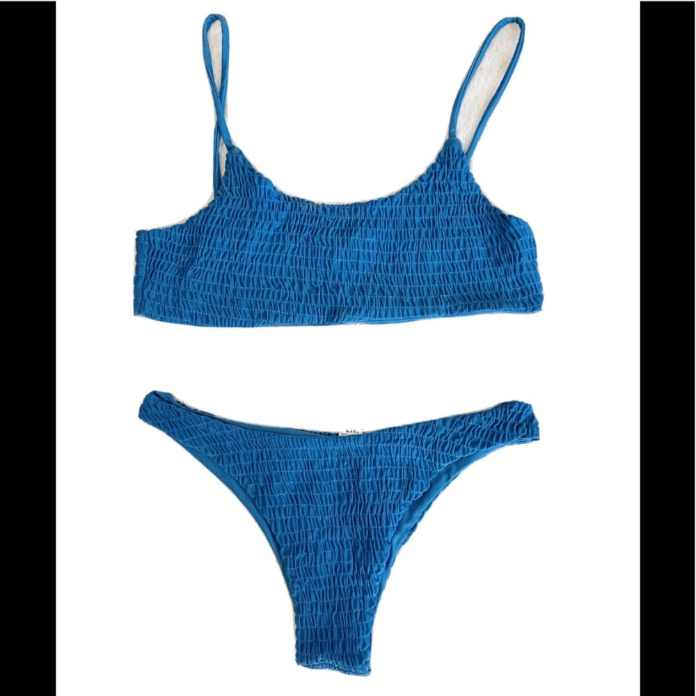 NWOT high cut thong blue bikini